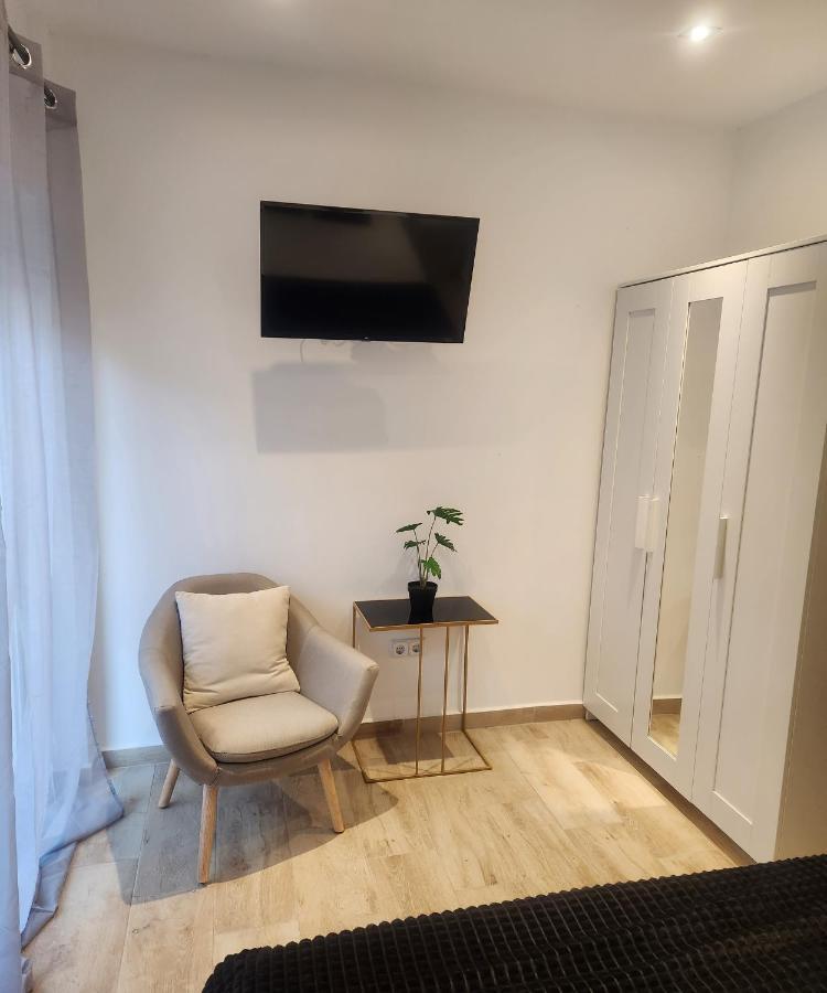 Apartamentos En Alameda Junto Al Corte Ingles Картахена Екстериор снимка